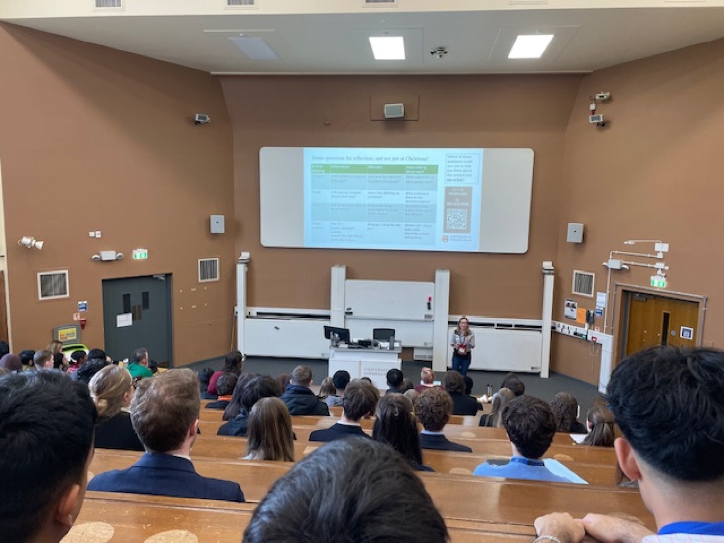 mXs8bnxoKWDh7V5ZE6AGLeCkV2TzfrOgfA