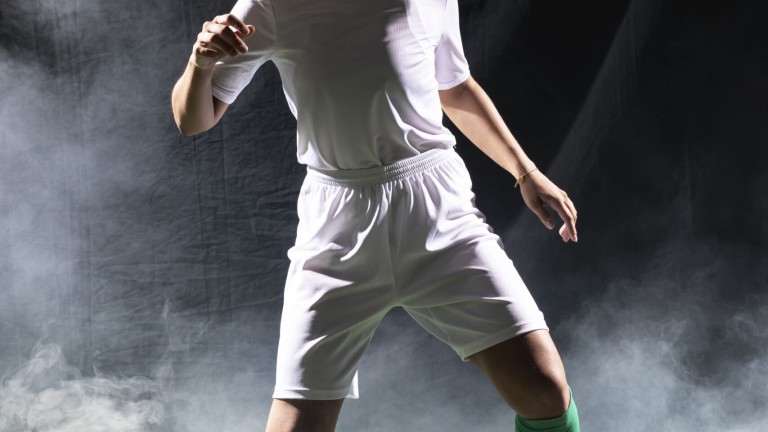 full-shot-fit-woman-sportswear