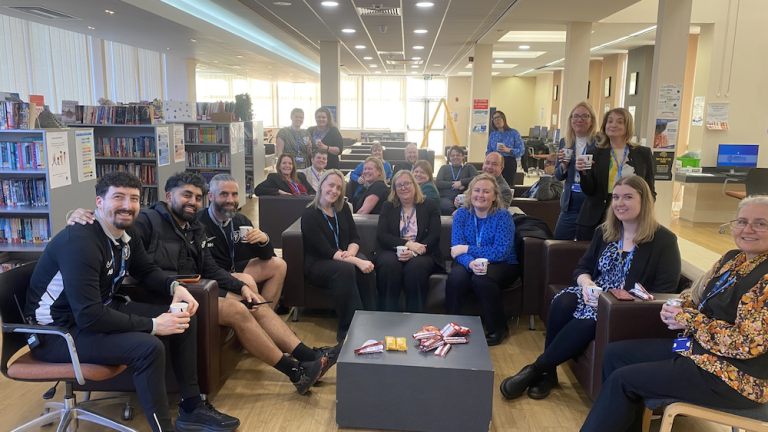 AJUW2ZXUClUA1PsCOr1Es3OeaqYmO1pbSw